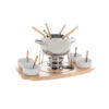Set de Fondue - Incluye: 1 tapa, 1 olla, 1 base cromada, 6 tenedores, 1 quemador, 4 cucharas, 4 tazones y 1 base de madera