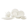 Vajilla Kaiser de 47 piezas Alemana con servicio para 8 personas. 8 Platos trinche, 8 Platos Sopero, 8 Platos de ensalada , 8 Tazas, 8 Platos para taza, 1 Ensaladera, 1 Platón oval, 1 Cafetera con tapa, 1 Cremera, 1 Azucarera con tapa.