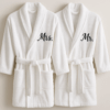 Batas personalizadas con nuestras iniciales (Mr. & Mrs.)