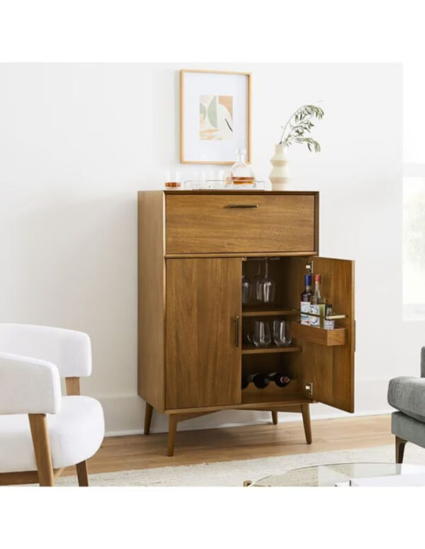 Aportación para mueble de bar