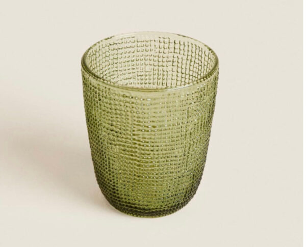 6 Vasos de vidrio con relieve REGALO ENTRE 2
